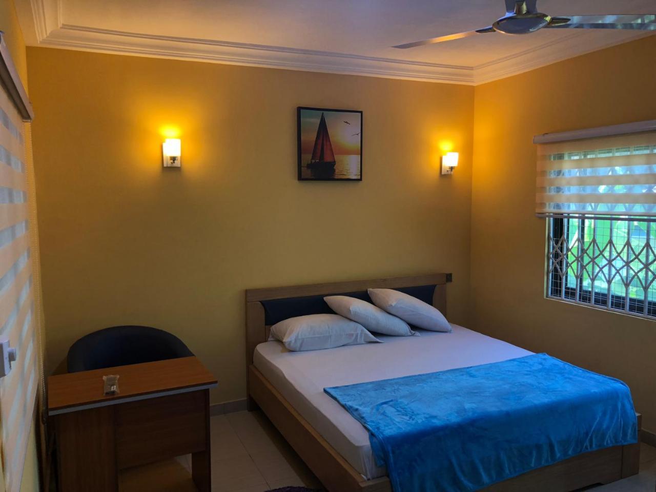 Bonsukoda Lodge Madina Buitenkant foto